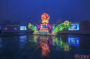 华灯初上,夜幕下的城市风情掠影